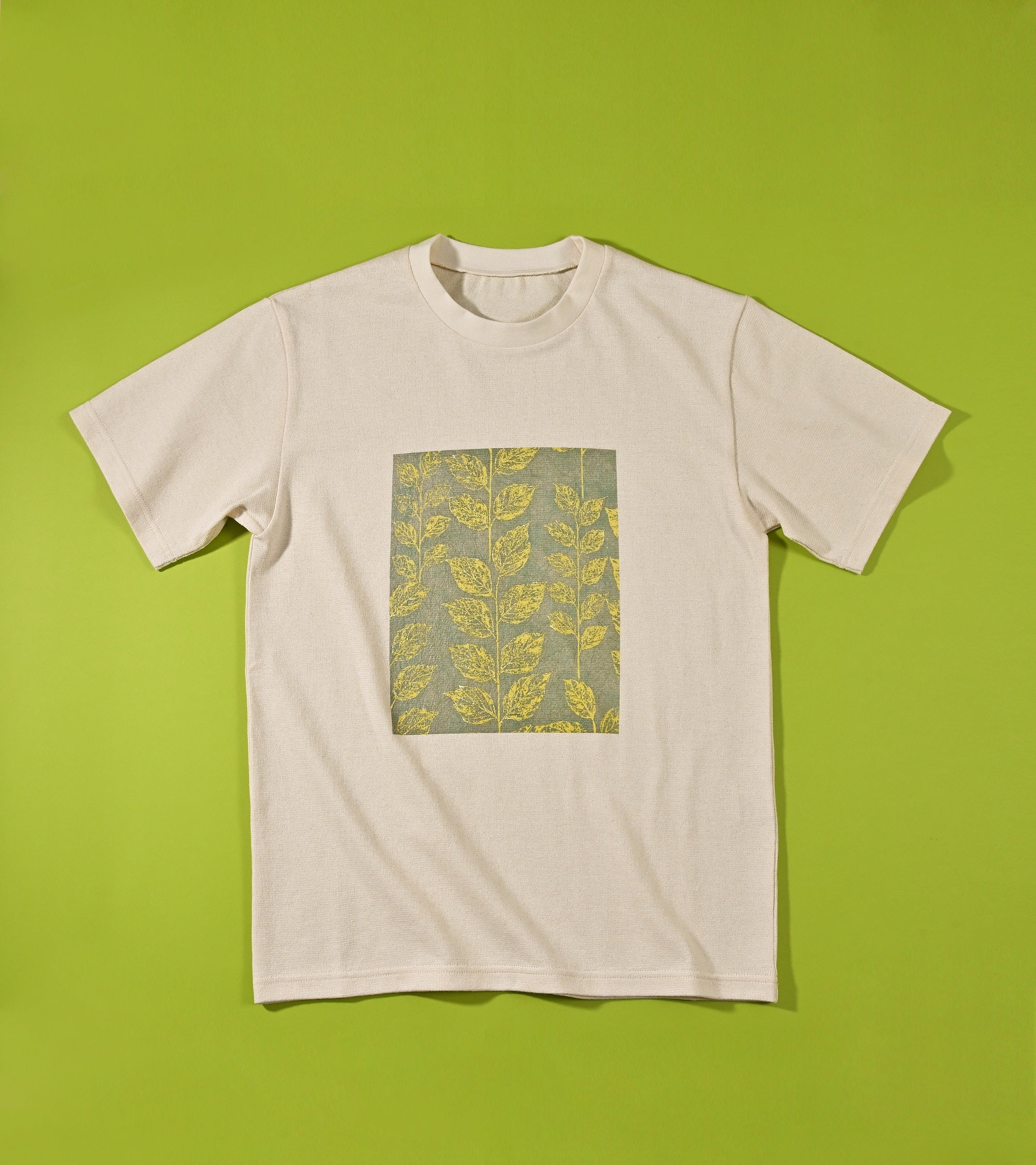 Kyo-Yuzen Upcycled Gold T-shirt (Bright Future -Young Leaves-)