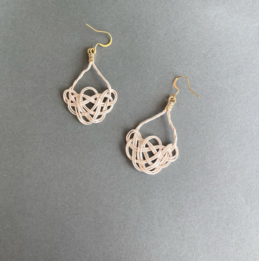 アップサイクル水引（松結びのブランコピアス/イヤリング）