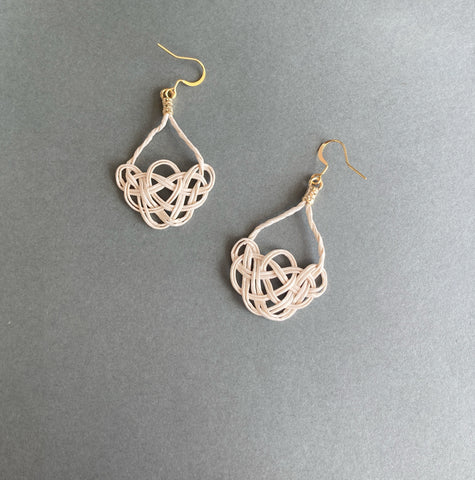 アップサイクル水引（松結びのブランコピアス/イヤリング）