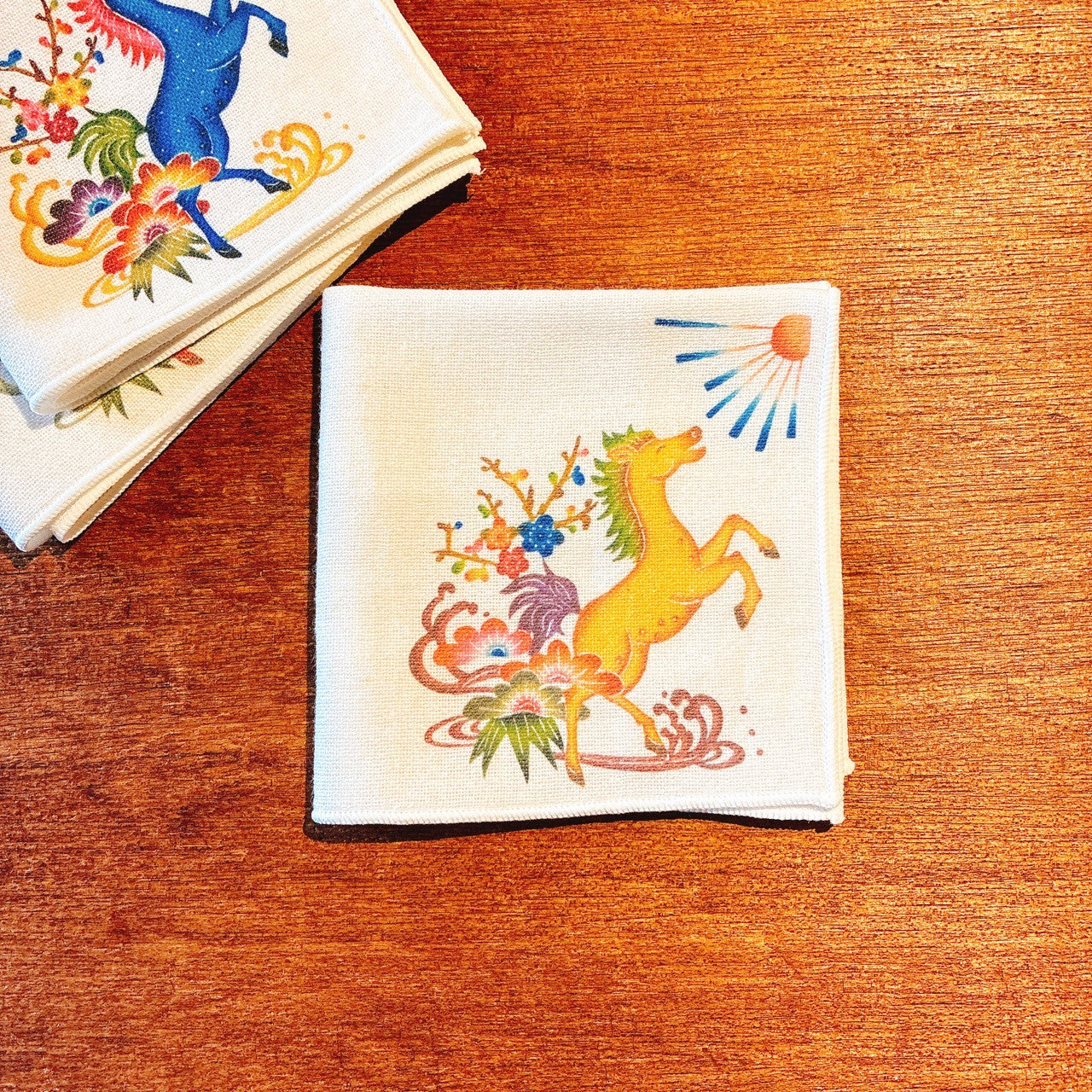 昇り馬（琉球紅型ハンカチ）