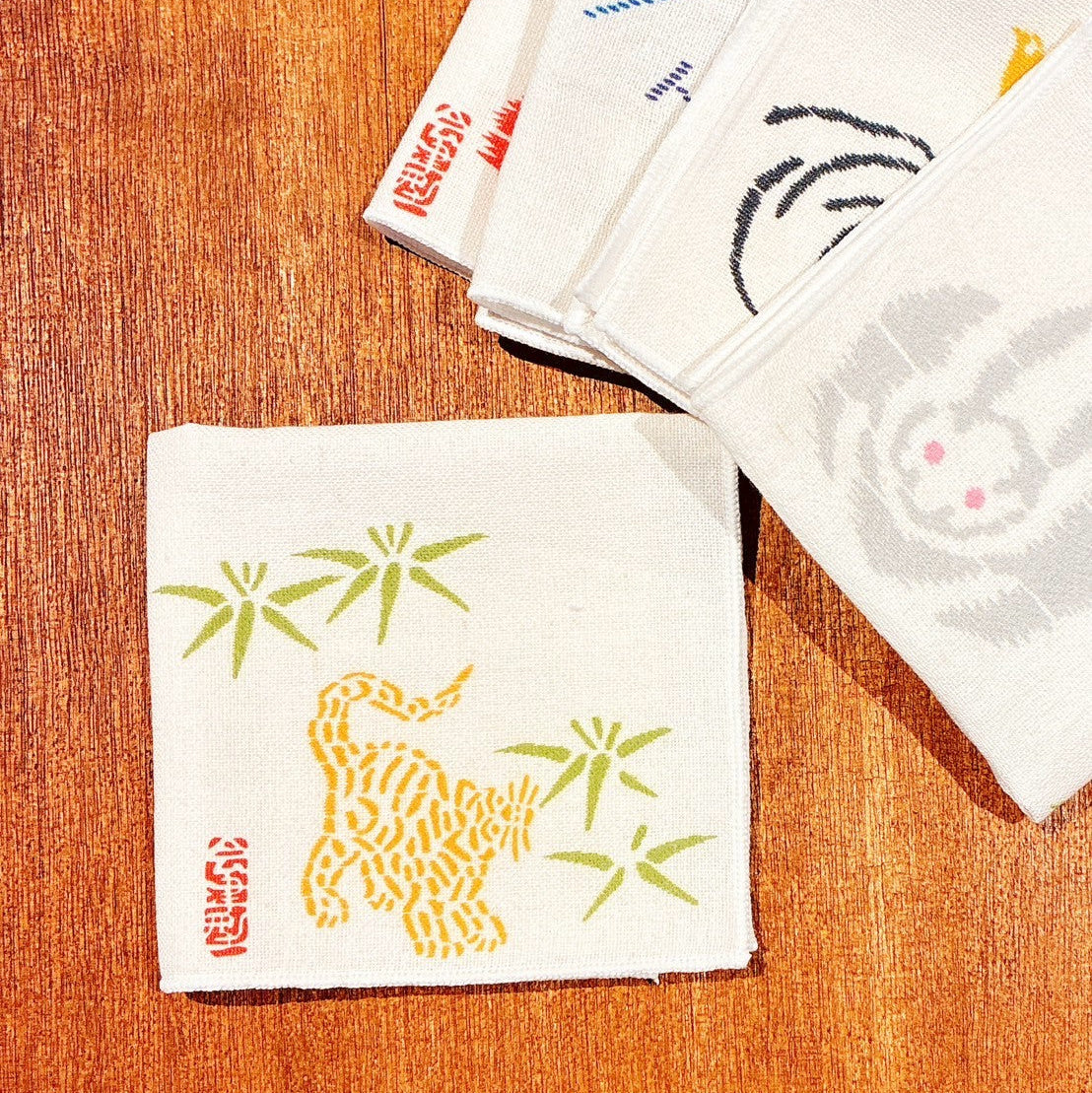 竹に虎（会津型ハンカチ）