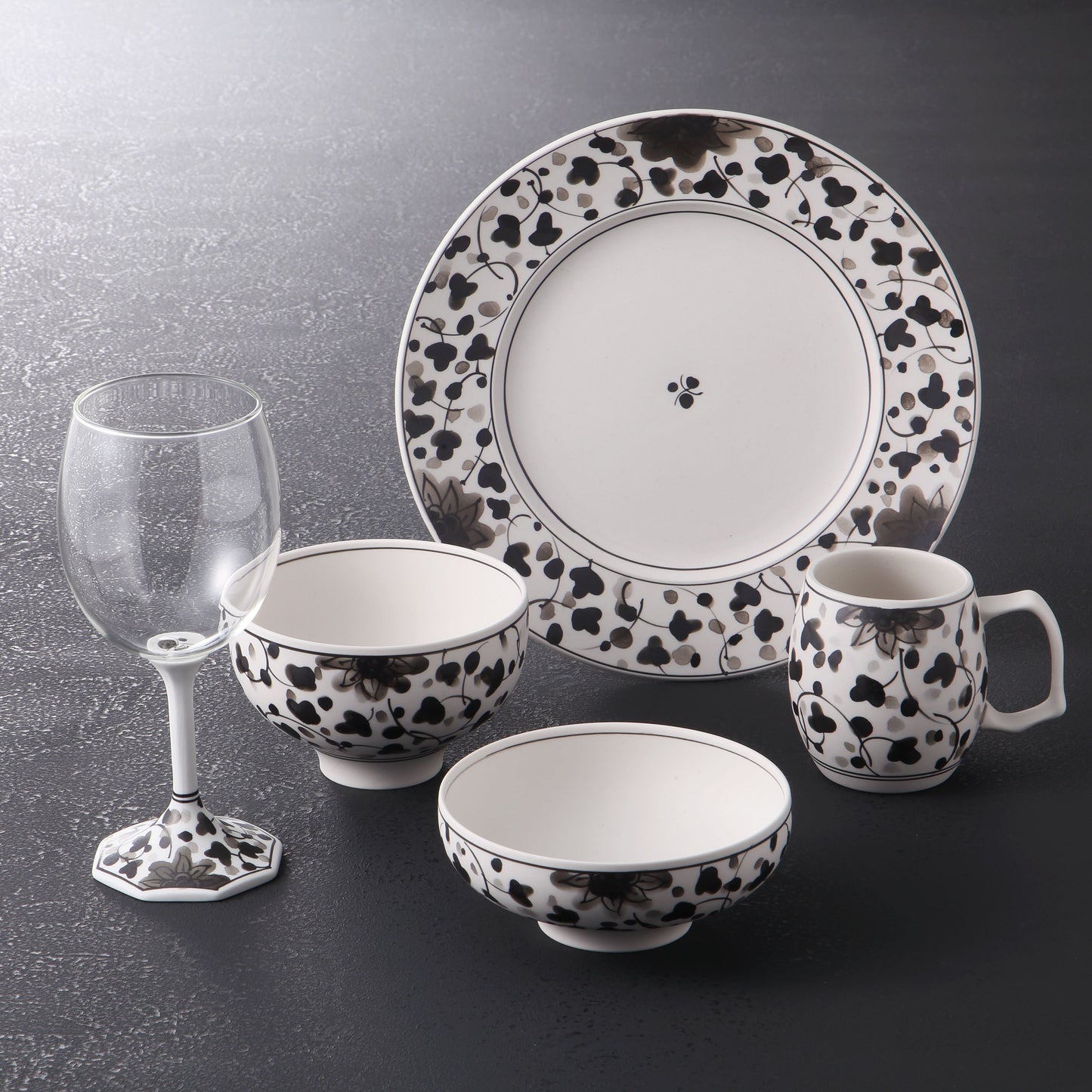 NEO CRAY (手描墨絵唐草模様)