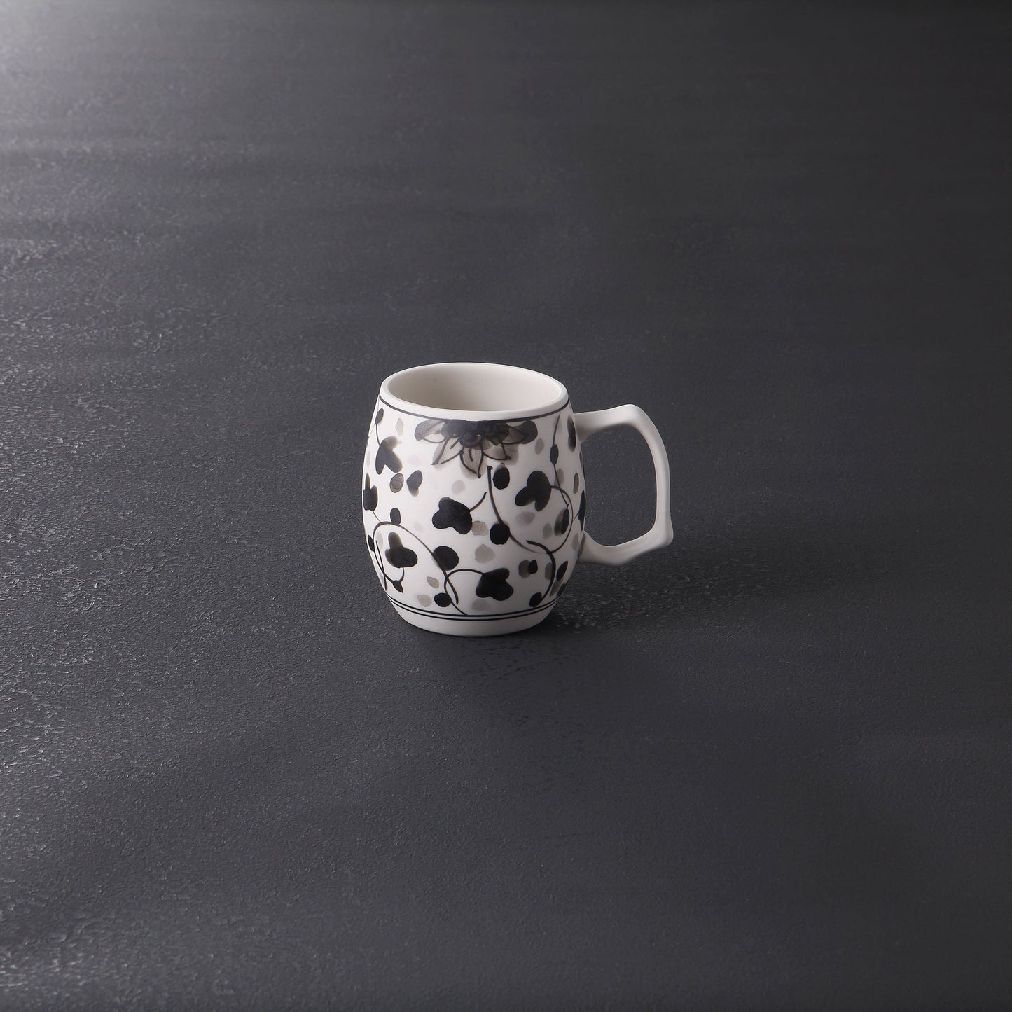 NEO CRAY (手描墨絵唐草模様)